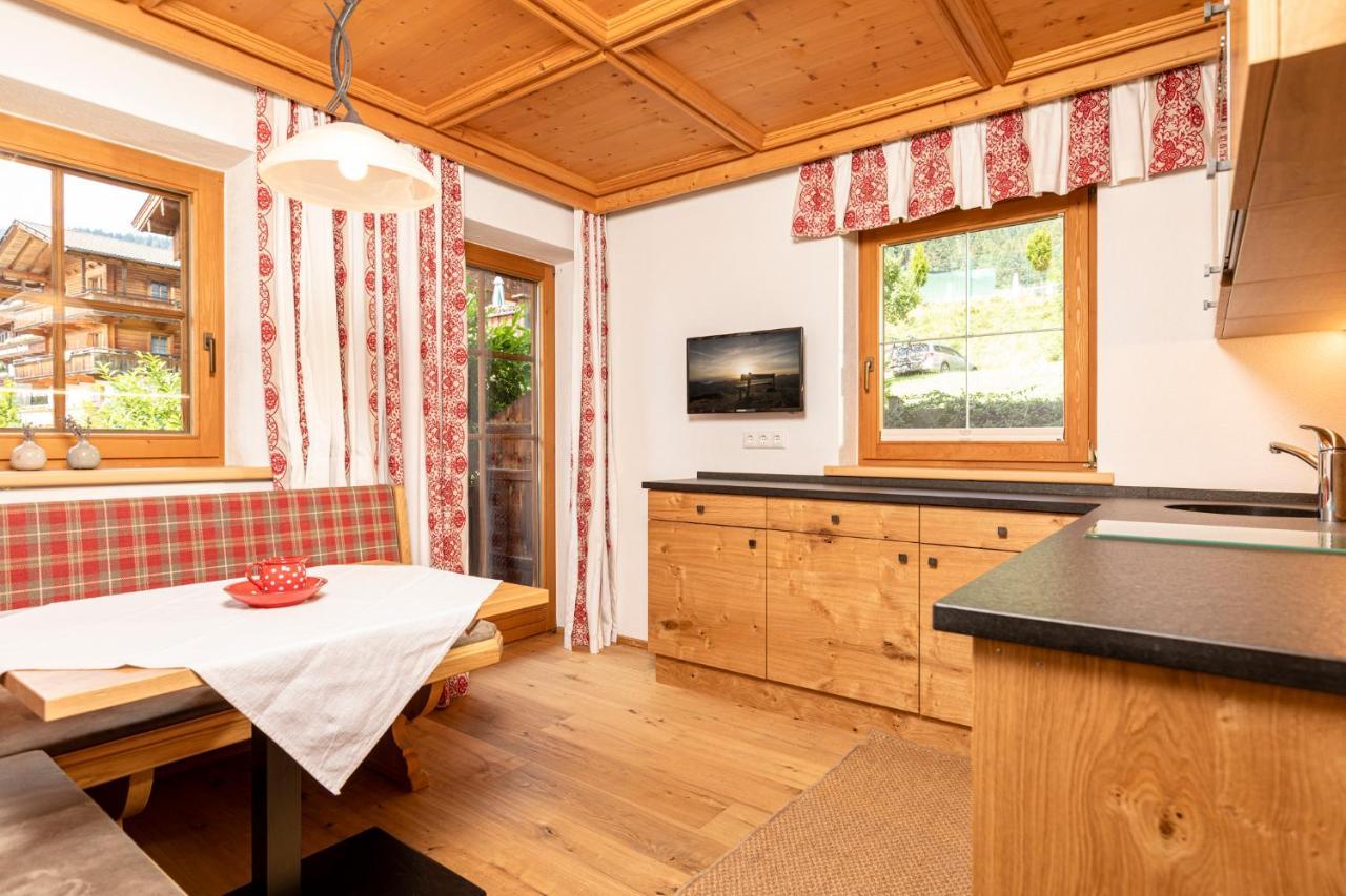 Gaestehaus Gratlspitz อัลพ์บาค ภายนอก รูปภาพ