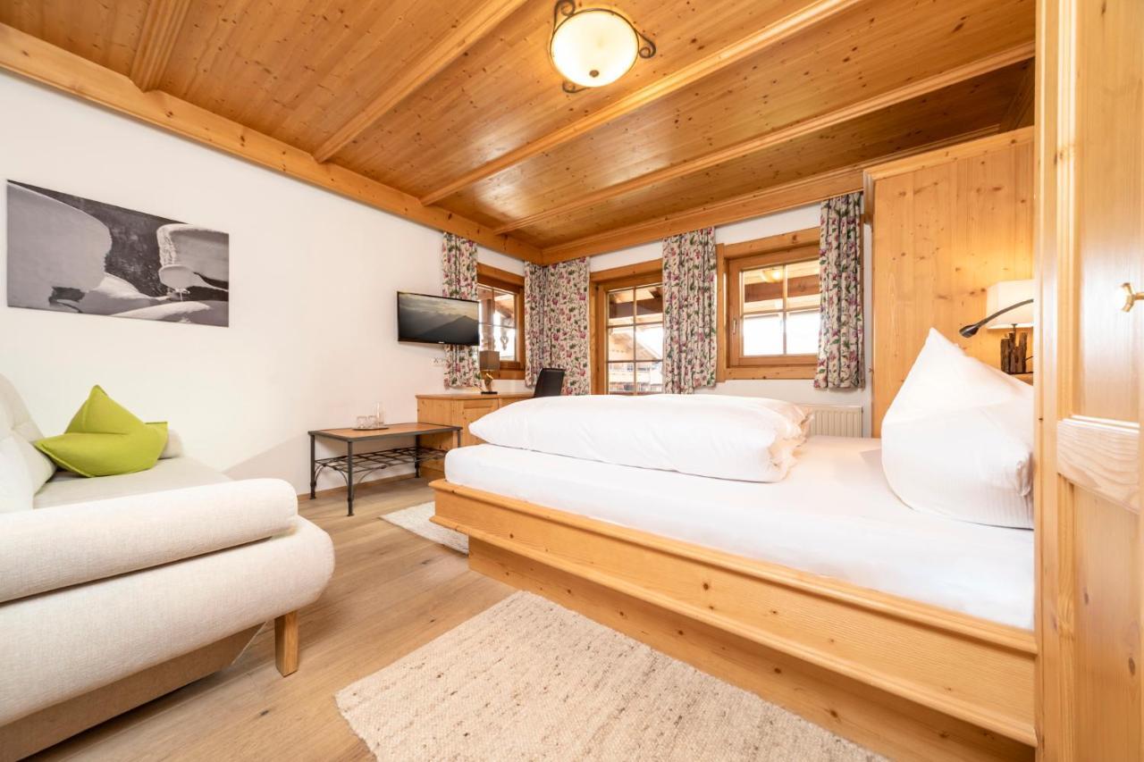 Gaestehaus Gratlspitz อัลพ์บาค ภายนอก รูปภาพ