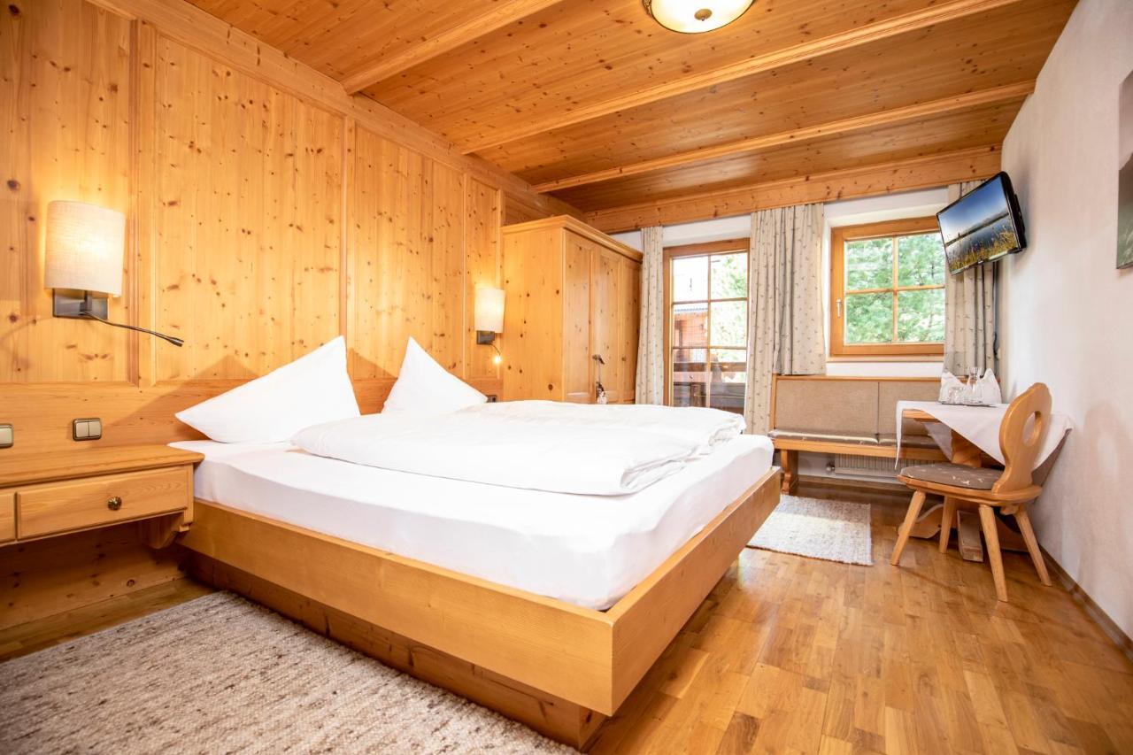 Gaestehaus Gratlspitz อัลพ์บาค ภายนอก รูปภาพ