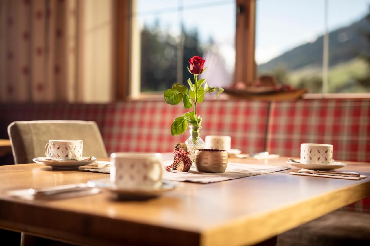 Gaestehaus Gratlspitz อัลพ์บาค ภายนอก รูปภาพ