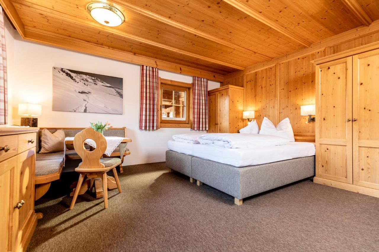 Gaestehaus Gratlspitz อัลพ์บาค ภายนอก รูปภาพ