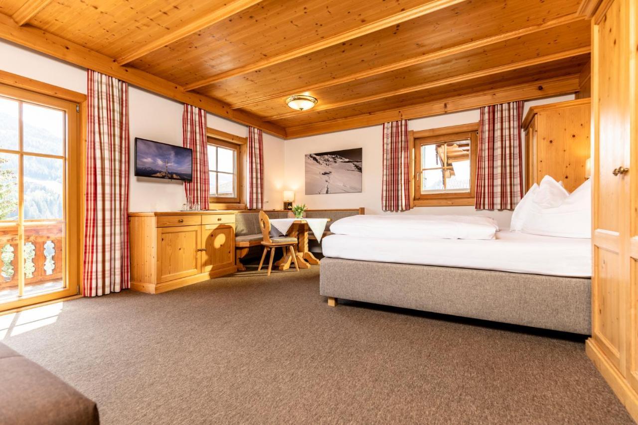 Gaestehaus Gratlspitz อัลพ์บาค ภายนอก รูปภาพ